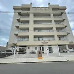 Apartamento Com Piscina
