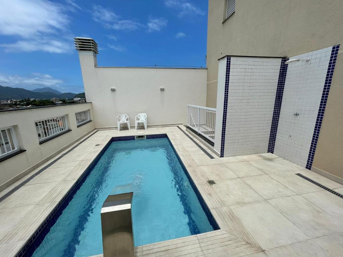Apartamento Com Piscina Apartment