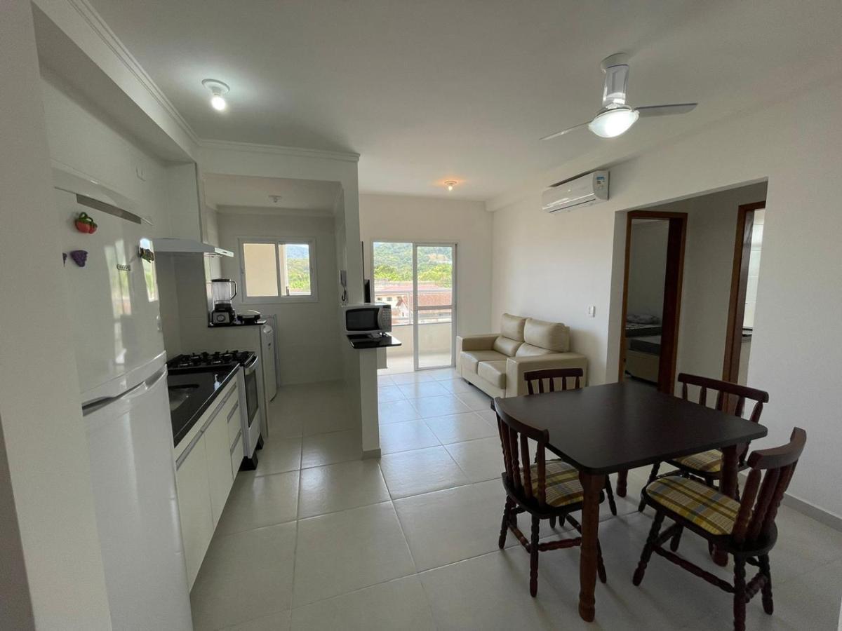 Apartamento Com Piscina